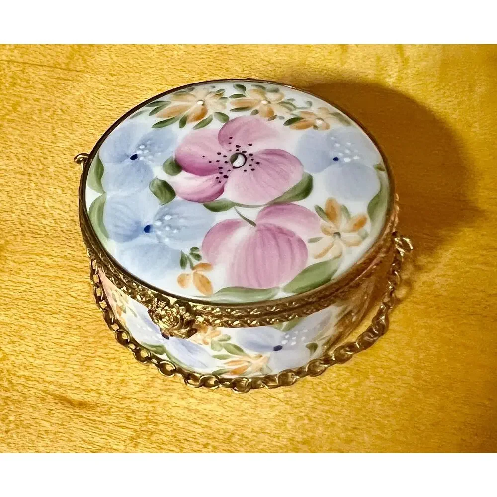 Vintage Limoges France Hand Painted Porcelain Trinket Box Peint Main Signed GS